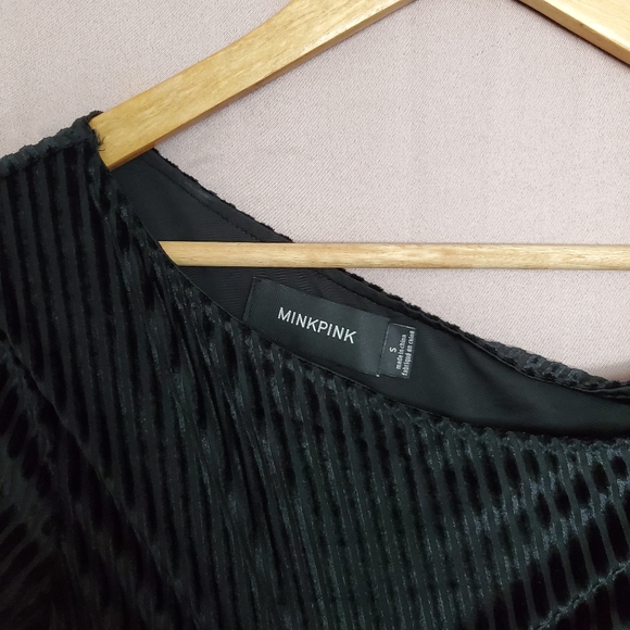 Dress - Picture 2 of 6